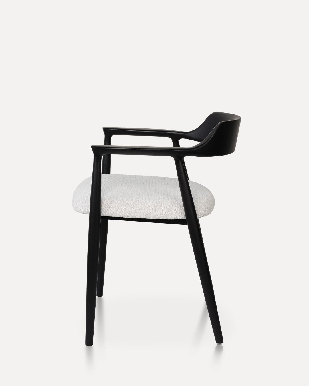 Chaise LUMI – Design Naturel & Confort Moderne