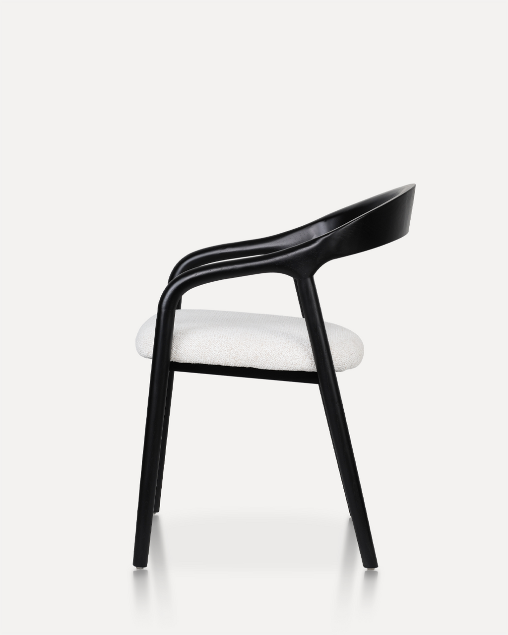 Chaise LUNA – Design Élégant & Courbes Enveloppantes