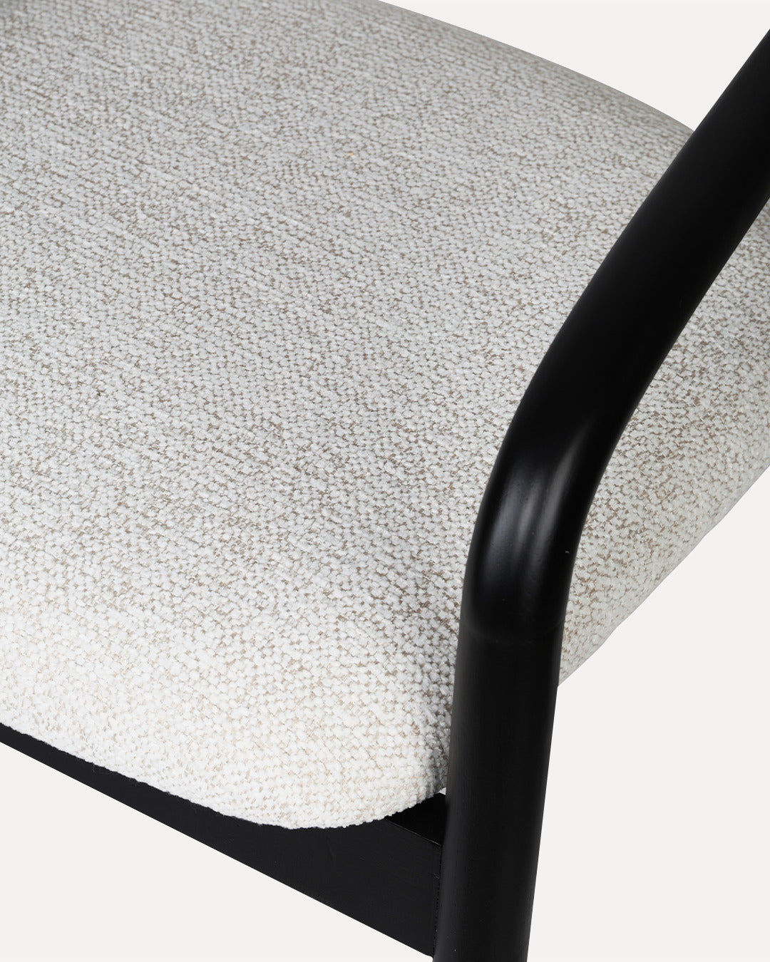 Chaise LUNA – Design Élégant & Courbes Enveloppantes